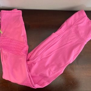 Like New! Fabletics Bright Pink Moto Leggings